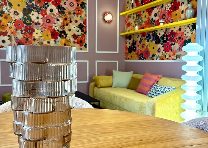 Cocon Retro 2 Chambres, 6 Personnes, Centre *