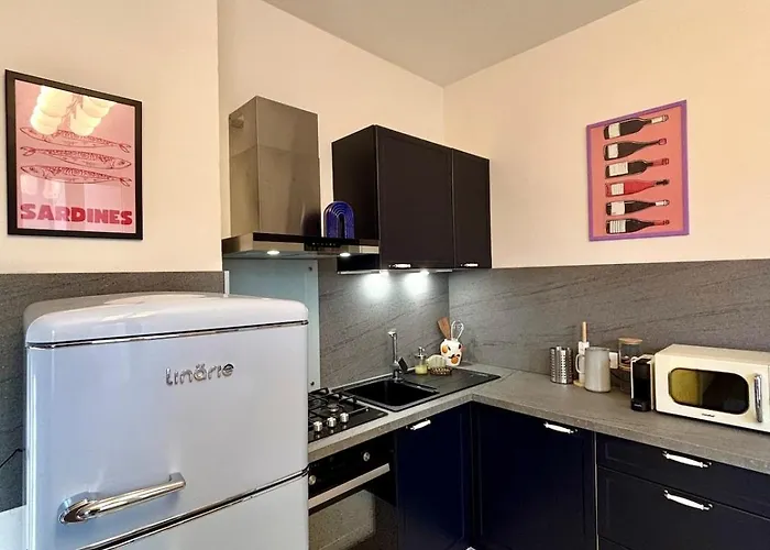 Cocon Retro 2 Chambres, 6 Personnes, Centre *