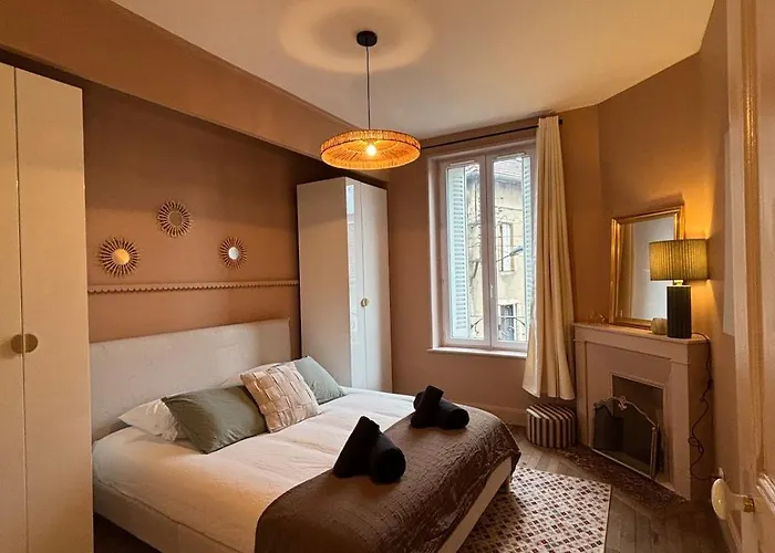 Cocon Retro 2 Chambres, 6 Personnes, Centre Apartment