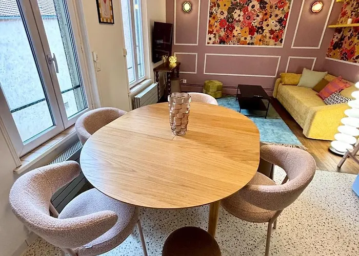 Cocon Retro 2 Chambres, 6 Personnes, Centre *